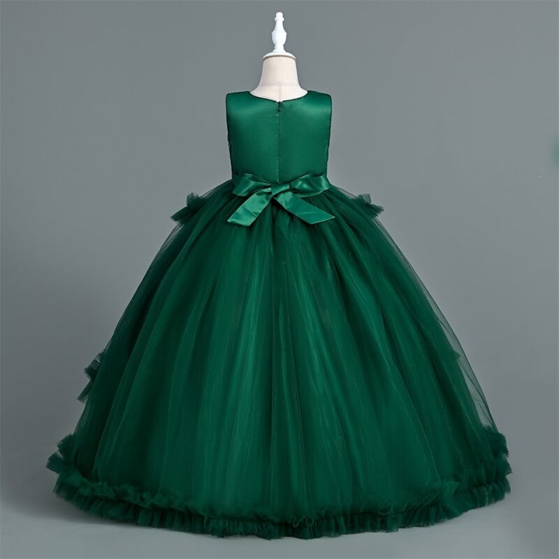 Elegant Green Dress with Gold Embroidery and Sequins - Image 6